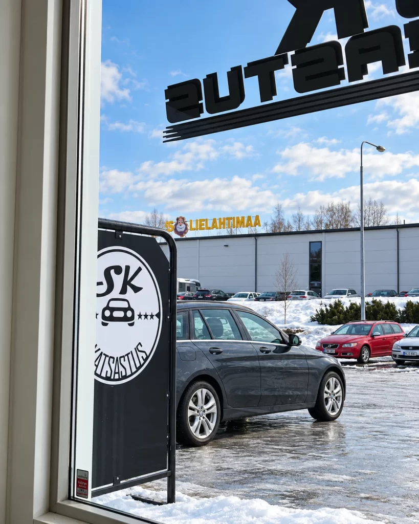 Kuva SK Katsastuksen Lielahden asemalta